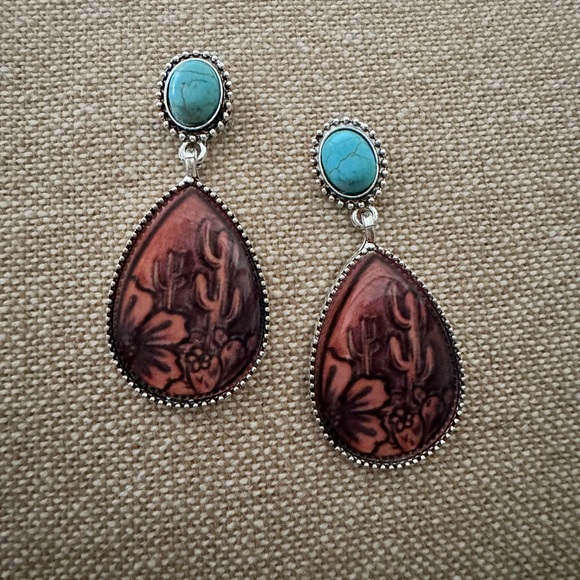 Western Earrings - SOLD - Picture 4 of 4